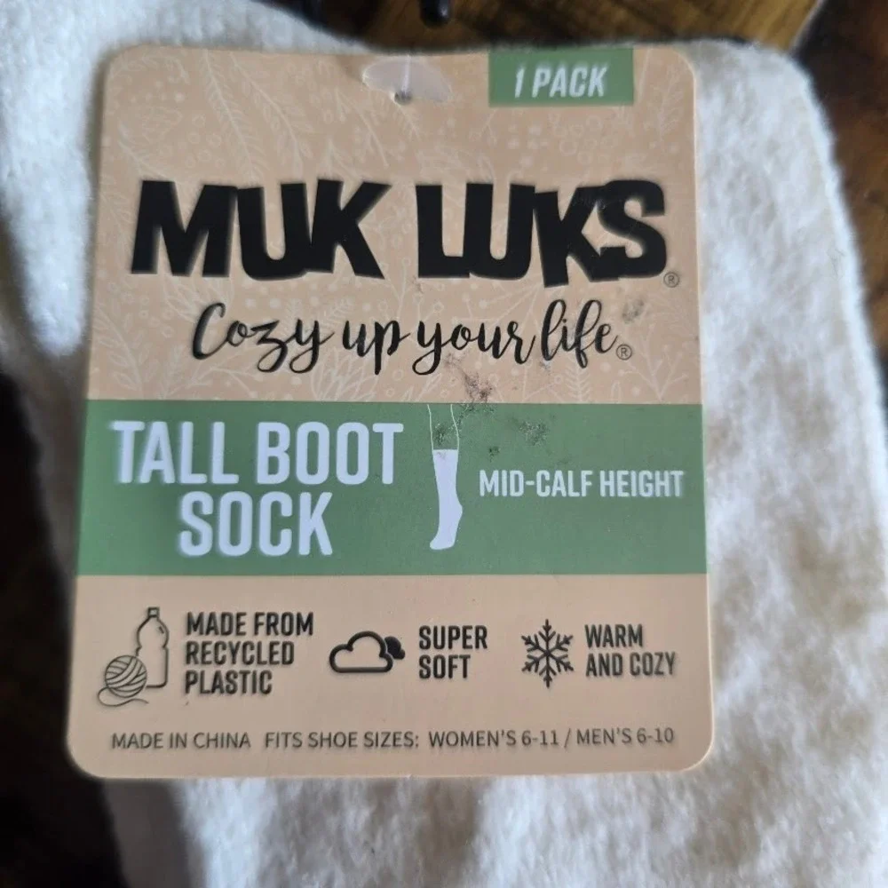MUK LUKS Ivory Tall Boot Sock Fair Isle Mid-Calf Women Size 6-11 Cozy Winter
